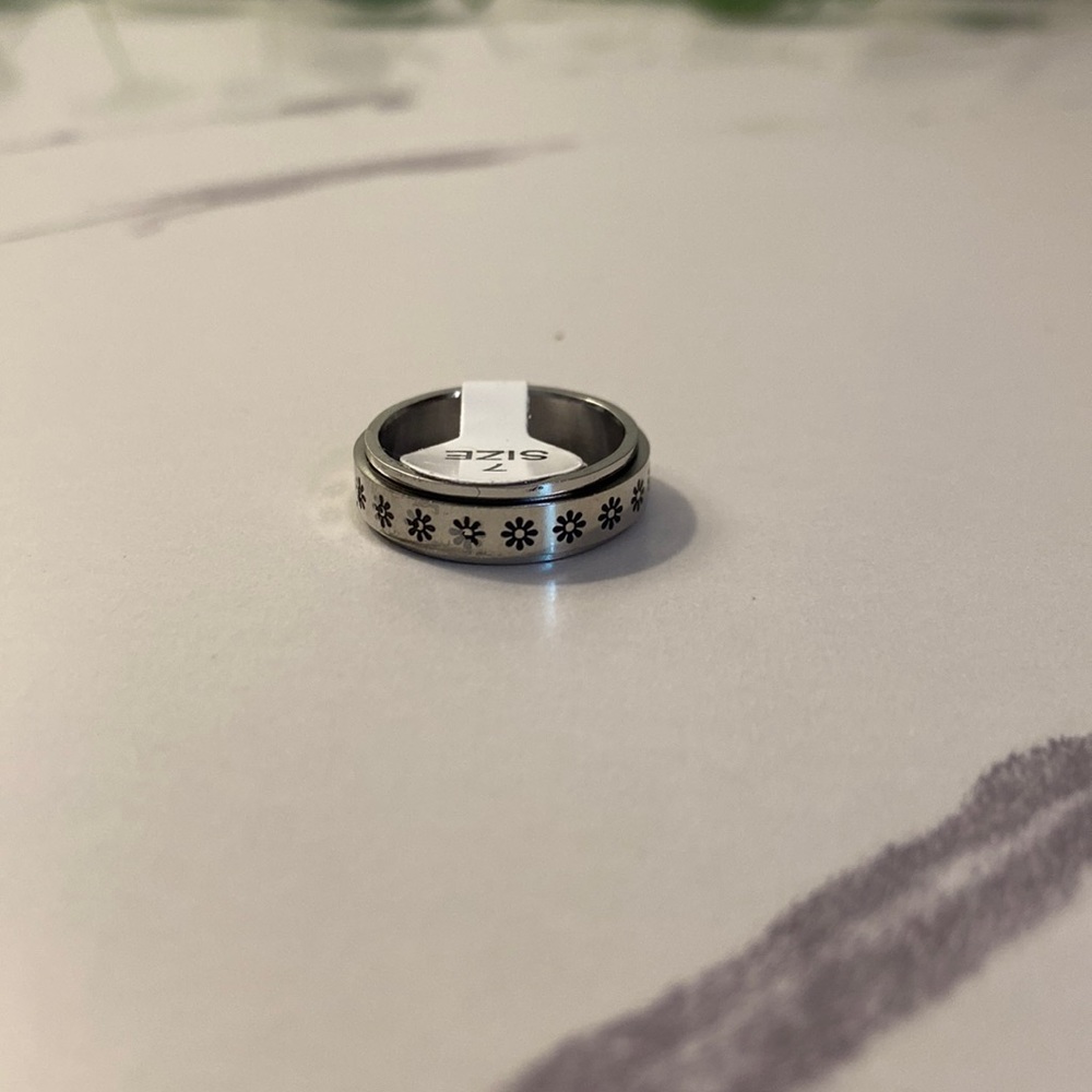 Anxiety ring